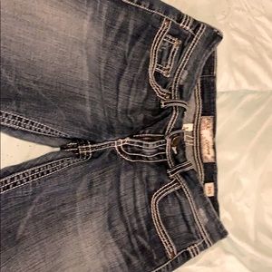 Buckle (culture) jeans